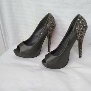 Steve Madden Women’s Shoes Gray Fabric Rhinestone Peep Toe 5" High Heels Siz 7 M
